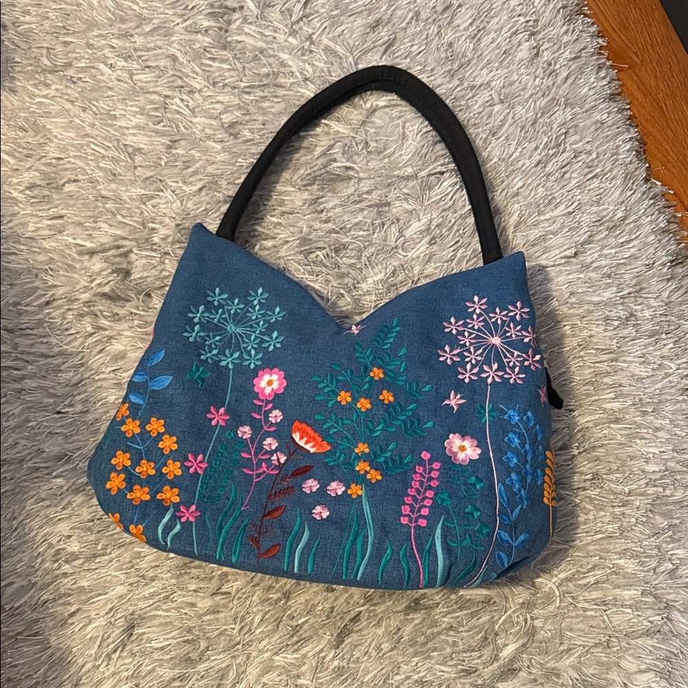 Embroidered Floral Shoulder Bag - Blue